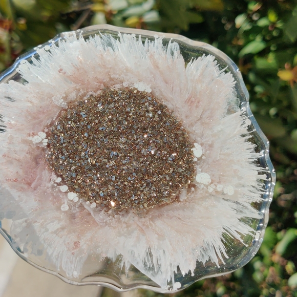 Handmade Rose Gold and pearl Flower resin coasters - Picture 4 of 6